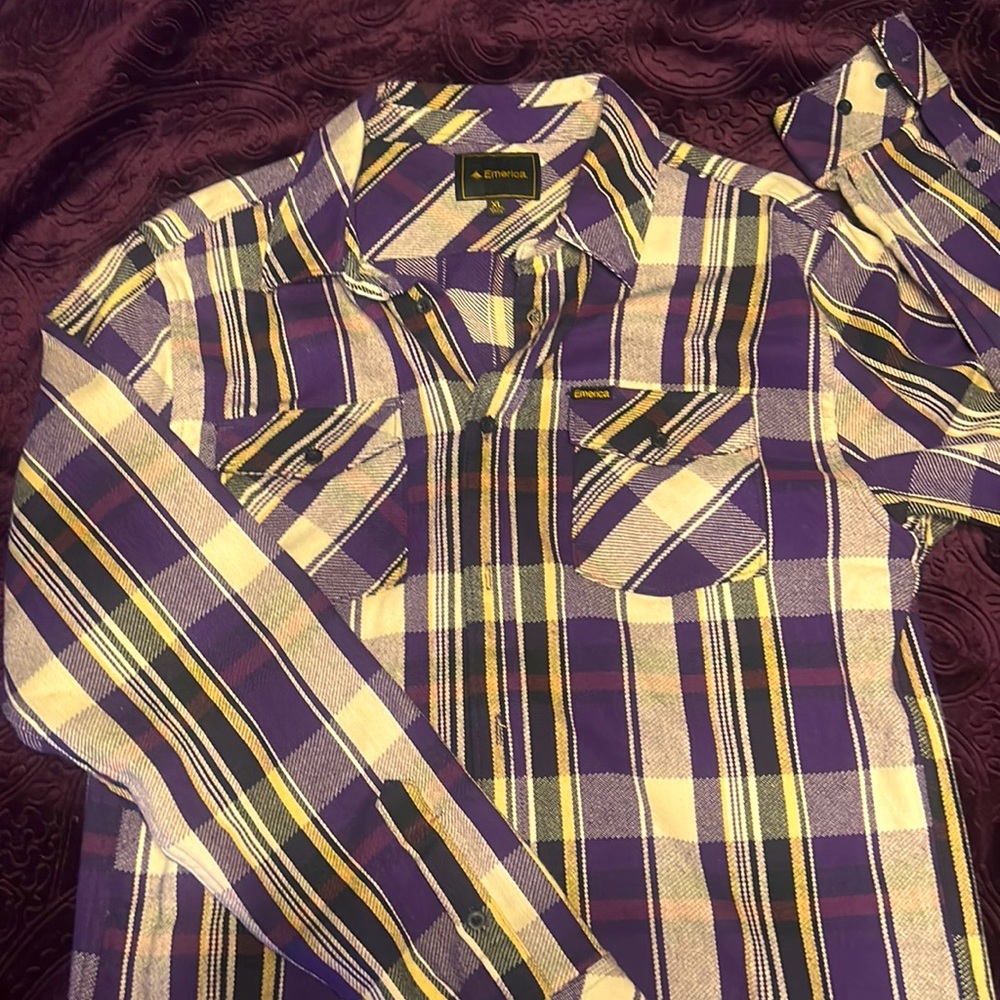NWOT EMERICA Brand XL custom skater design